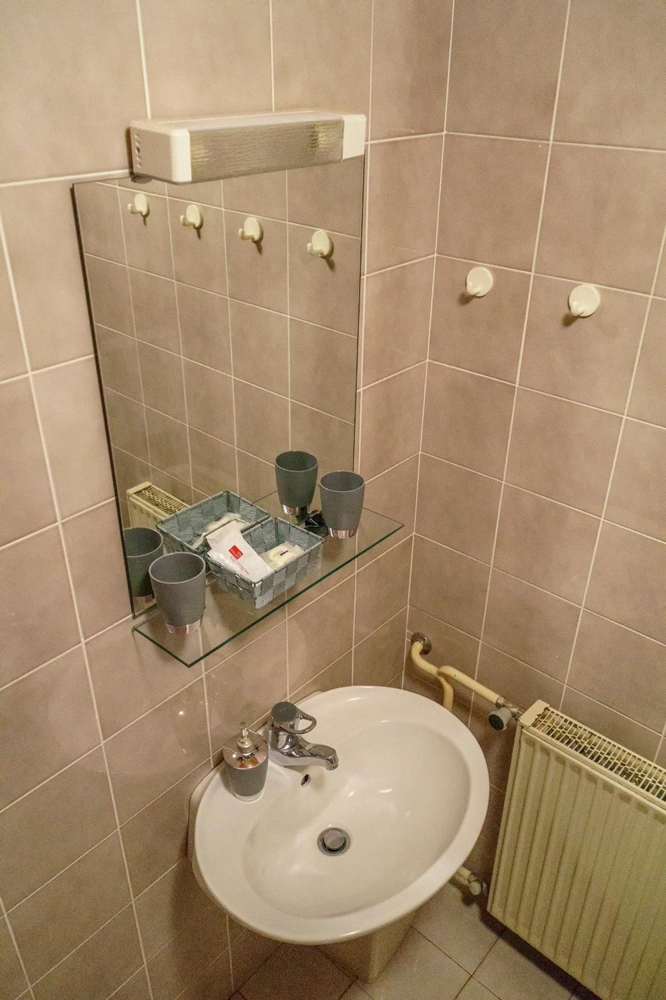 Apartments Zakrasnik Шкофья-Лока Экстерьер фото