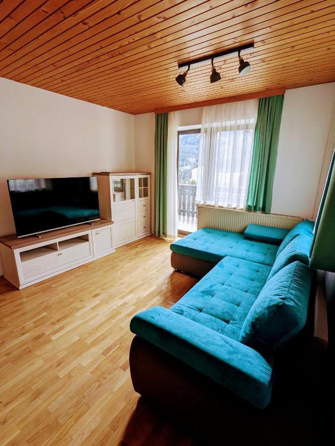 Apartments Zakrasnik Шкофья-Лока Экстерьер фото