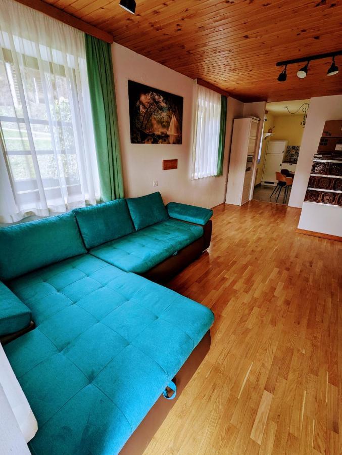 Apartments Zakrasnik Шкофья-Лока Экстерьер фото