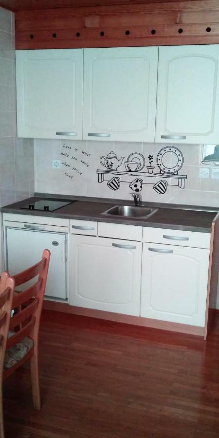 Apartments Zakrasnik Шкофья-Лока Экстерьер фото